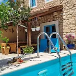 Vila Charming Stone In A Peaceful Setting Near Crikvenica *