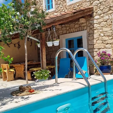 빌라 Charming Stone In A Peaceful Setting Near Crikvenica *