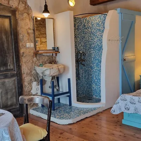 Charming Stone In A Peaceful Setting Near Crikvenica 빌라 *
